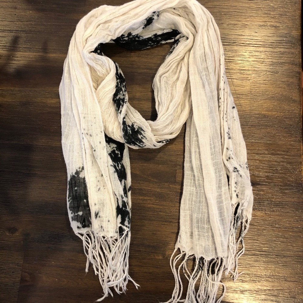 Black and white tie dye scarf
